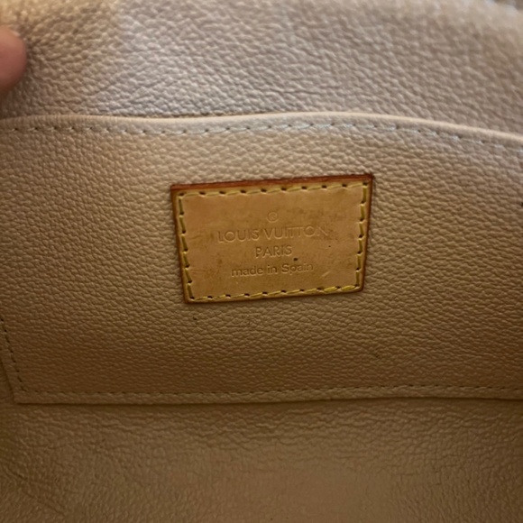 Authentic Louis Vuitton Cosmetic Pouch made in Spain - Picture 6 of 10